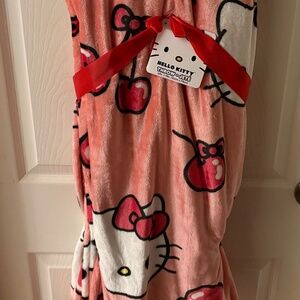 Hello kitty cherry blanket